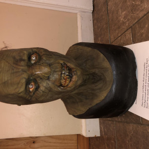 Background Zombie Mask owned by Tom Savini – Day of the Dead (1985)