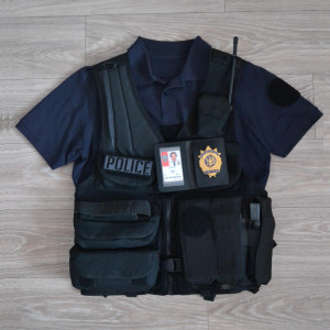 NYPD id card and badge – Inside Man (2006)