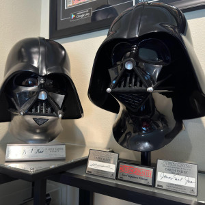 Star Wars Master Replicas Darth Vader Helmet EP3:ROTS Dual Signature Edition (DSE) James Earl Jones – Star Wars: Episode III - Revenge of the Sith (2005)