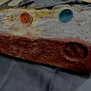 Benjamin Franklin Spectacles and Brick – National Treasure (2004)