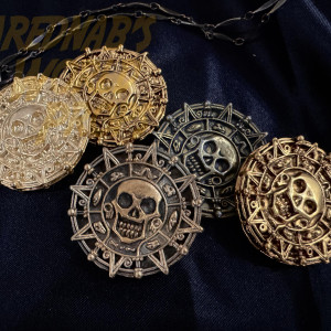 Aztec Cursed Coins – Pirates of the Caribbean: The Curse of the Black Pearl (2003)
