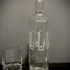 Colonel Tigh Bottle – Battlestar Galactica (2003)
