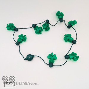 Leprechaun Bar Clover Lights – American Gods (2017)