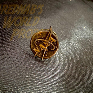 Voller NASA Pin – Indiana Jones and the Dial of Destiny (2023)
