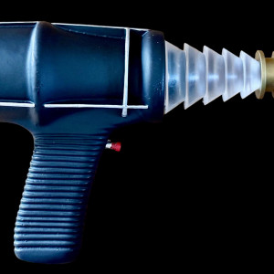 Blaster Ray Gun – Forbidden Planet (1956)