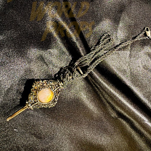 Grindelwald Pendant – Fantastic Beasts: The Crimes of Grindelwald (2018)