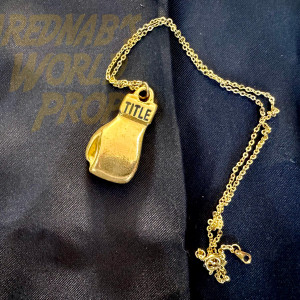 Boxing Necklace – Rocky III (1982)