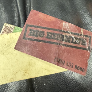 Ash’s  duffel bag items with coa – Ash vs Evil Dead (2015)