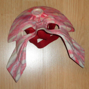 Masaka Mask – Star Trek: The Next Generation (1987)