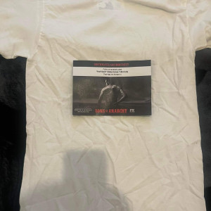 Half sack screen worn white tshirt – Sons of Anarchy (2008)