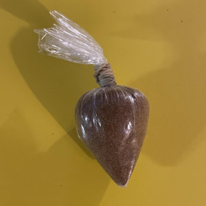 bag of heroin – Lost (2004)