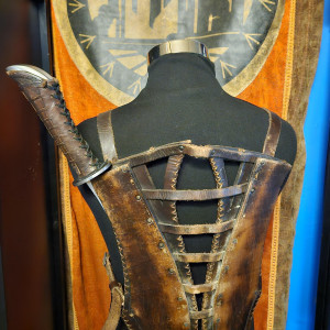 Castor\'s leather Azra harness and hero weapons – Into the Badlands (2015)