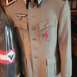 Screen worn jacket – Valkyrie (2008)