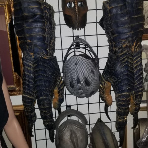 Animatronic demon succubus arms – Knights of Badassdom (2013)