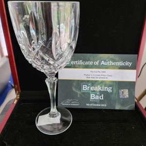 Breaking Bad Original Screen Used Walter White Crystal Wine Glass Movie Prop – Breaking Bad (2008)