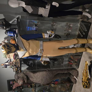 Hero Gold Ranger Suit and Weapon – Power Rangers Cosmic Fury (2023)