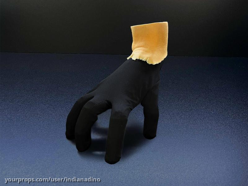Original Unpainted Thing\'s Wrist Appliance. – Addams Family Values (1993) – image 2
