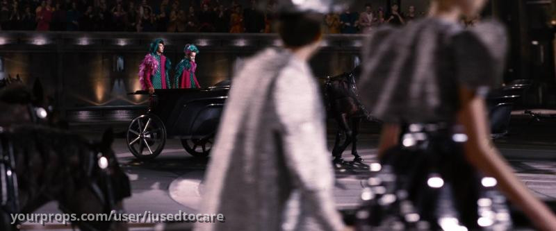 District 8 male screen worn tribute chariot costume – The Hunger Games (2012) – image 9