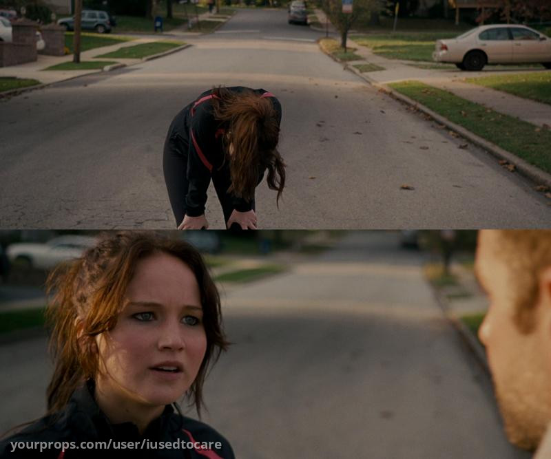 Tiffany (Jennifer Lawrence) screen worn jogging costume – Silver Linings Playbook (2012) – image 4