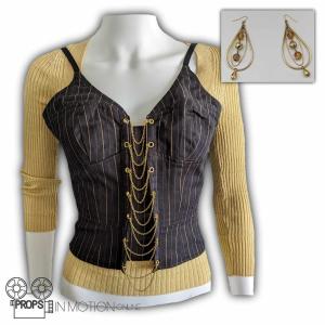 Stacey (Katie Morgan) Corset, Top and Earrings – Zack and Miri Make a Porno (2008)