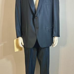 Elvis Costello’s Suit – Austin Powers: The Spy Who Shagged Me (1999)
