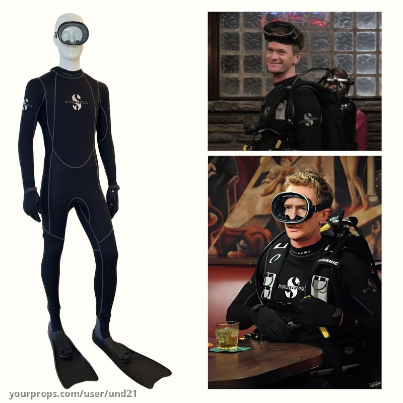 Barneys Screen Worn Scuba Costume – How I Met Your Mother (2005) – image 1