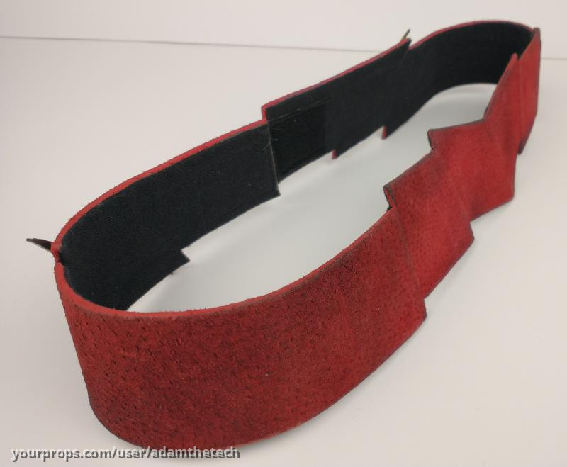 The Flash: Superhero Suit Belt – Flash in the Pain (2014) – image 6