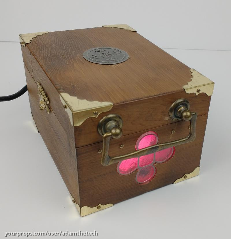 Evil Queen's Heart Box (working slide & light effect) – Once Upon a Time in Anatolia (2011) – image 16