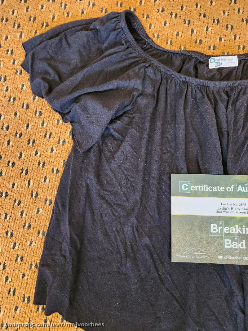 Breaking Bad Used and Worn Lydia Black Shirt Movie Prop – Breaking Bad (2008) – image 5