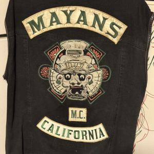 Mayans MC vest – Mayans M.C. - Inside Season 1: The Creation of Mayans M.C. (2018)
