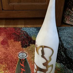 Alcohol bottles – Thor: Ragnarok (2017)
