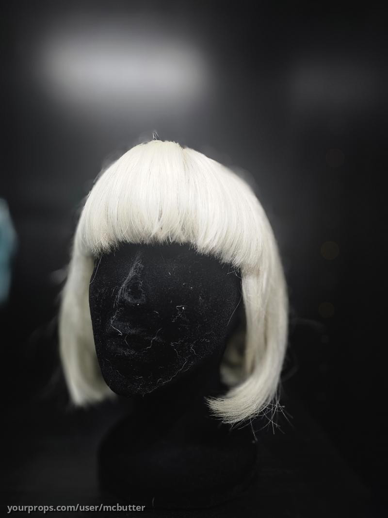Stewardess wig – The Fifth Element (1997) – image 1