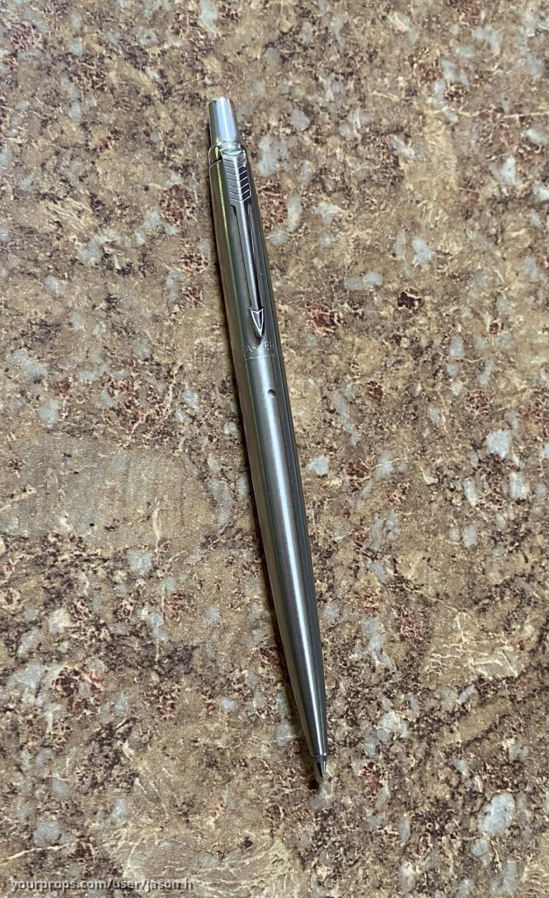 James Bond's(Pierce Brosnan)Exploding Pen – GoldenEye (1995) – image 1