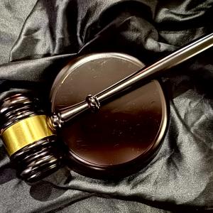Gavel and Sound Block from Augustine Auction – Uncharted (2022)