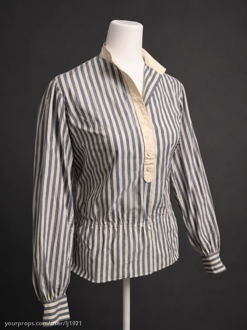 Colleen Miller blouse – Four Guns to the Border (1954) – image 1