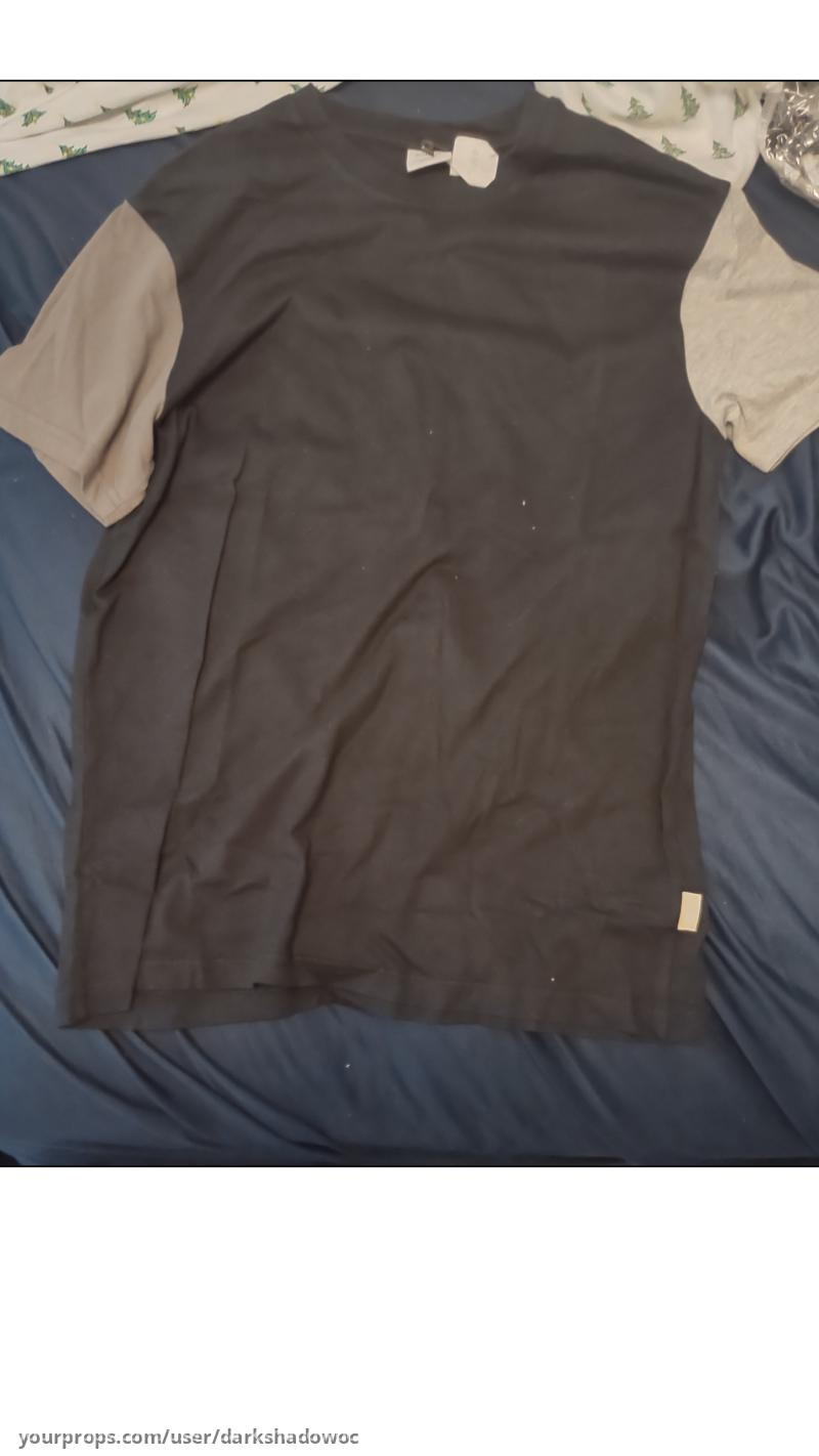 Min-seok's Costume (Shirt and Pants) – Cobra Kai (2018) – image 1