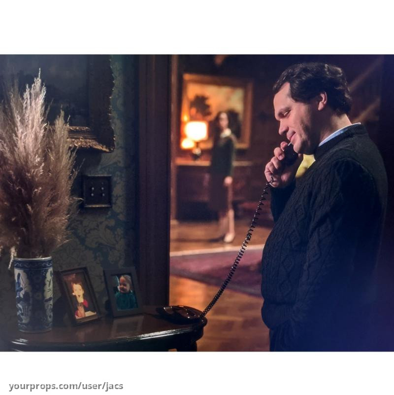 Bly Manor Parlor Telephone – The Haunting of Bly Manor (2020) – image 2