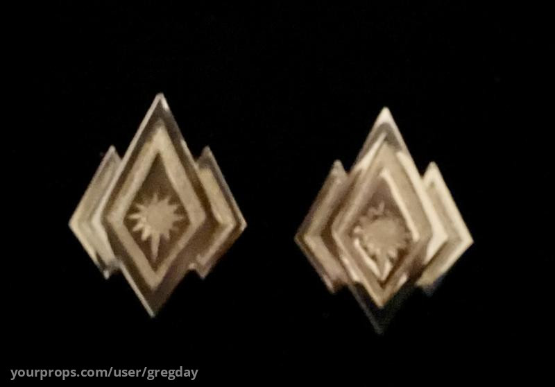 Chief Warrant Officer Pins – Battlestar Galactica (2003) – image 1