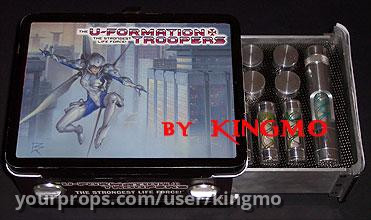 RESIDENT EVIL VIRUS LUNCHBOX with T-Virus and Anti-Virus – Resident Evil: Apocalypse (2004) – image 3