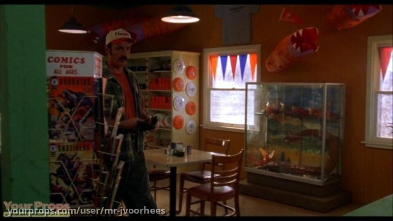 Tremors 3 Back To Perfection Original Frisbee Movie Prop – Tremors 3: Back to Perfection (2001) – image 6