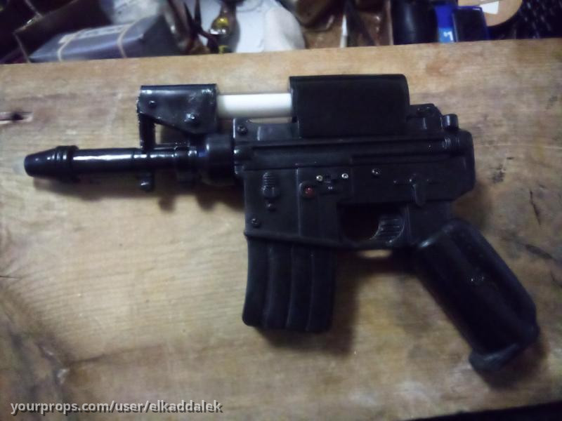 Frontier In Space Soldier Pistol – Doctor Who (1963) – image 1