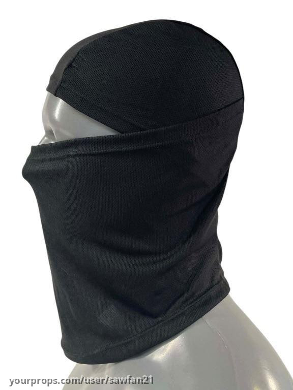 The Mandalaorian's (Pedro Pascal) Screen Worn Balaclava – The Mandalorian (2019) – image 4