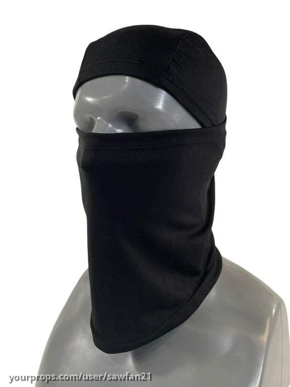 The Mandalaorian's (Pedro Pascal) Screen Worn Balaclava – The Mandalorian (2019) – image 5