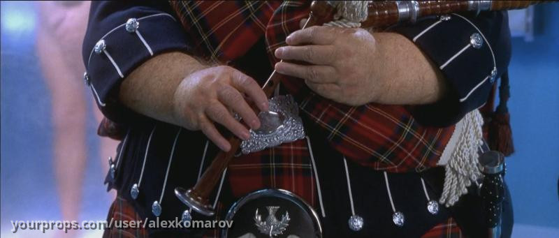 Fat Bastard's Bagpipes – Austin Powers: The Spy Who Shagged Me (1999) – image 6