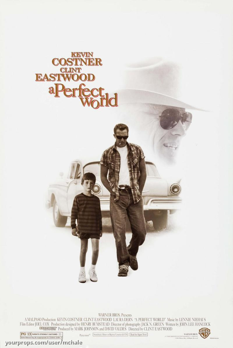 Texas Ranger Credentials en Badge – A Perfect World (1993) – image 2