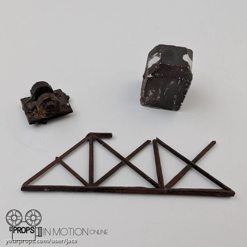 Pieces from Dracula Castle Miniature Set – Dracula (1992) – image 1