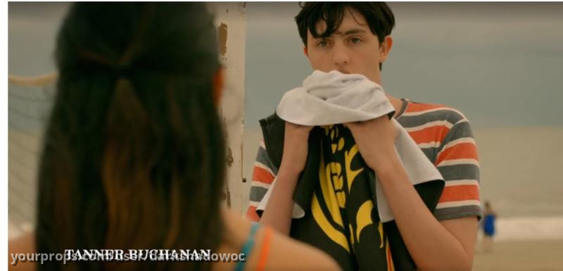 Sarah's Bikini and Shorts – Cobra Kai (2018) – image 4