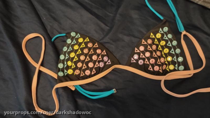 Sarah's Bikini and Shorts – Cobra Kai (2018) – image 5