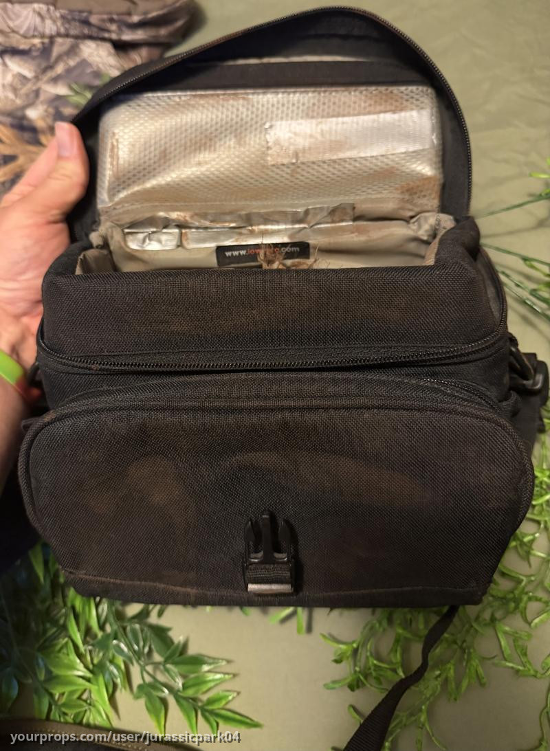 Billy's Lowepro Nova 1 Camera Bag – Jurassic Park 3 (2020) – image 2
