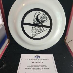 Tremors 3 Back To Perfection Original Frisbee Movie Prop – Tremors 3: Back to Perfection (2001)